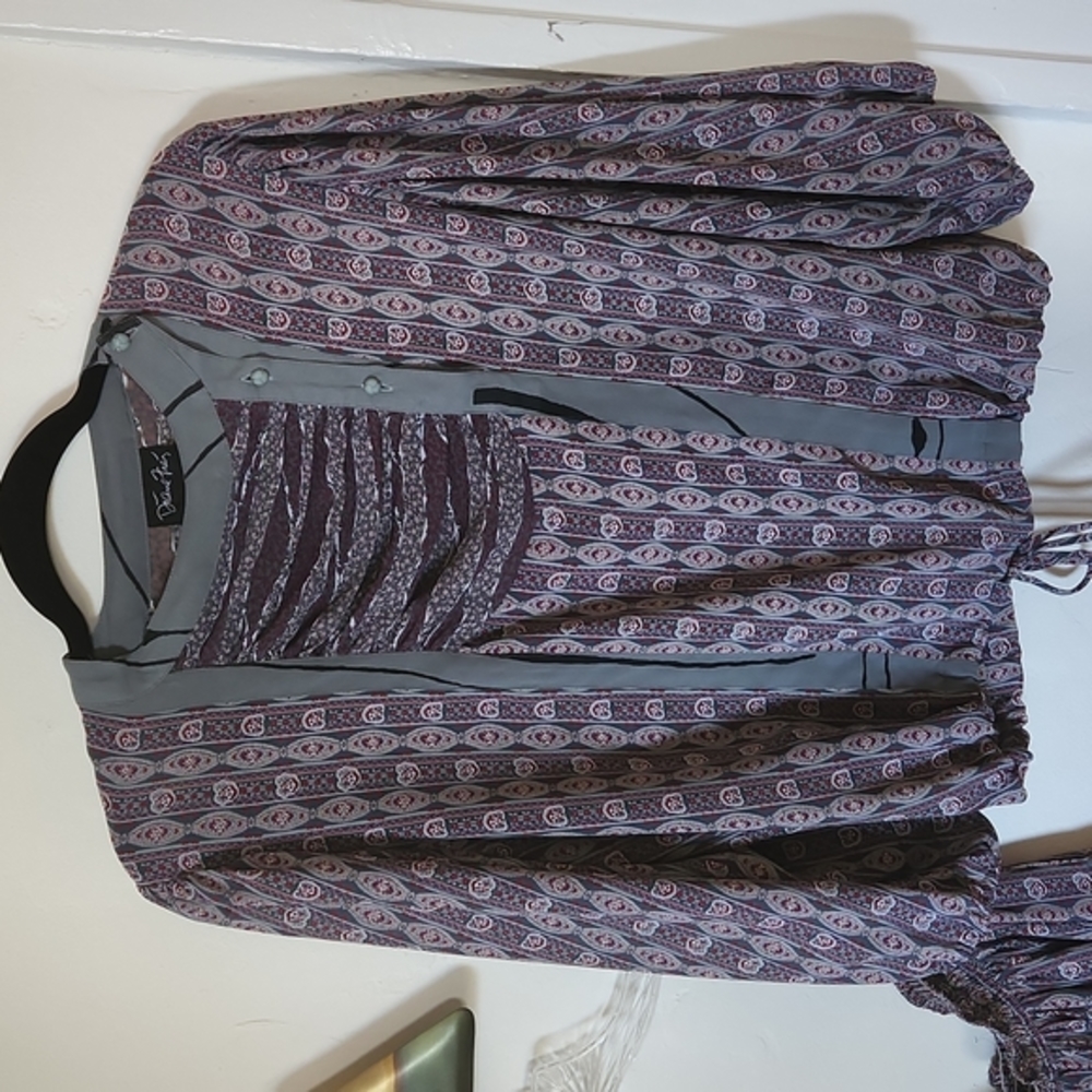 Diane‎ Freis 2 piece set